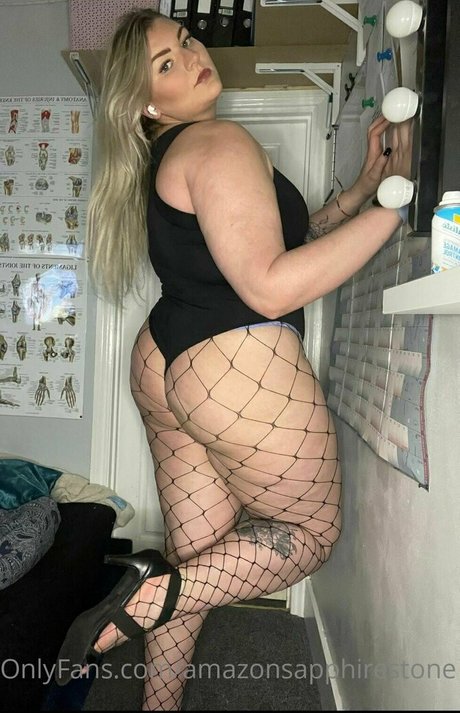 amazonsapphirestone star du porno chaude photo