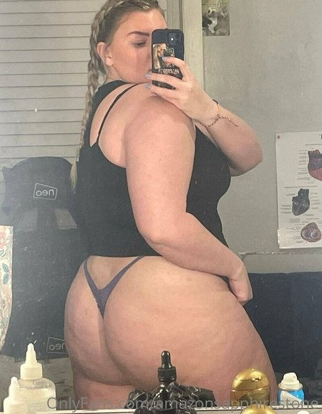 amazonsapphirestone actrice érotique photos