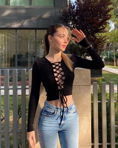 Melike Saygin actrice exclusive img