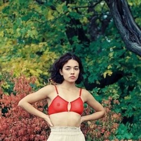 Ella Flare star du porno en haute qualité img