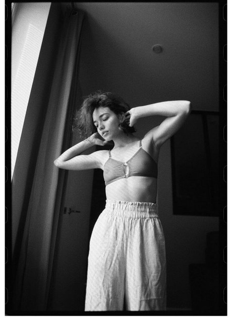 Ella Flare actrice exclusive photos