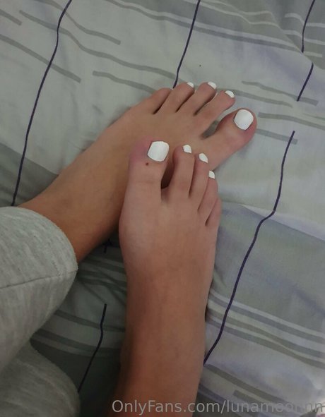 lunamoonnn modèle adulte images