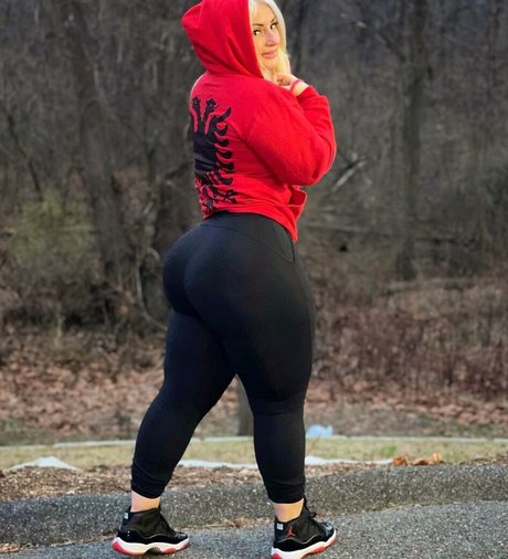 Ivoryyyyy beau modèle photos