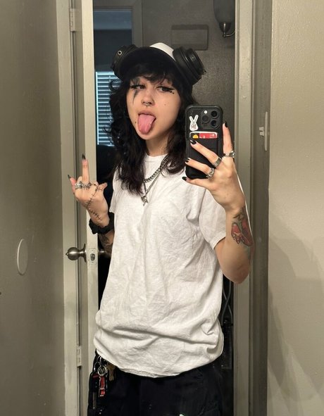 Suedmza star du porno photos