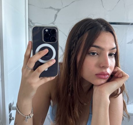 Clarissa Pavie haut étoile galerie