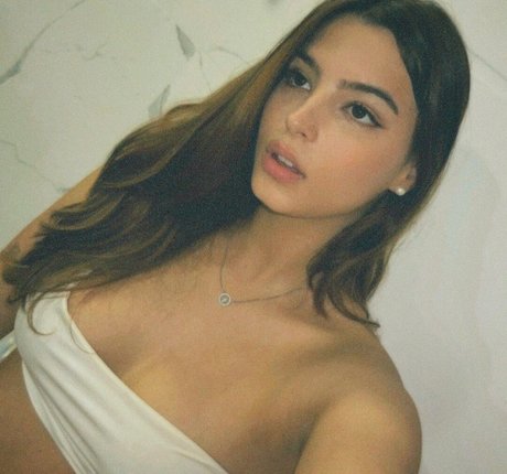 Clarissa Pavie top star photo