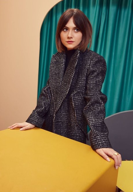 Emilia Jones étoile adulte photos