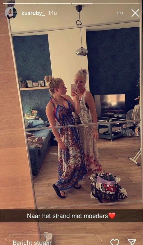 Kusrubxx sexe star du porno galeries