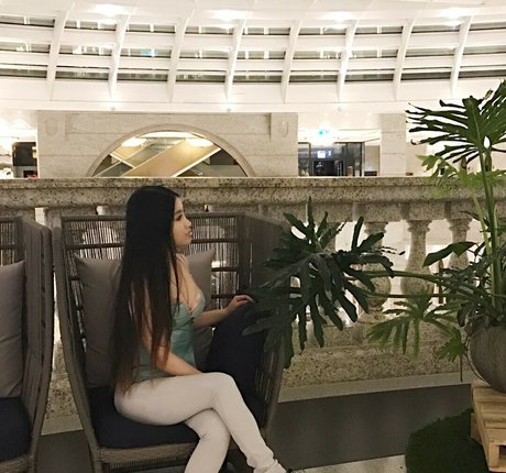 Vivika Babe sexe star photos