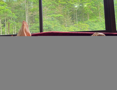 Ester étoile exclusive galerie