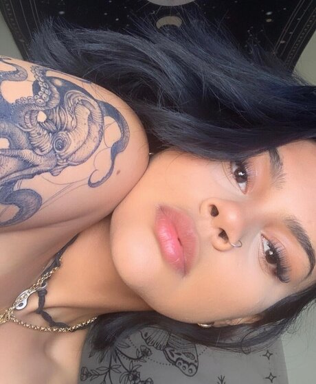 Patricia Loaiza modèle artistique archive