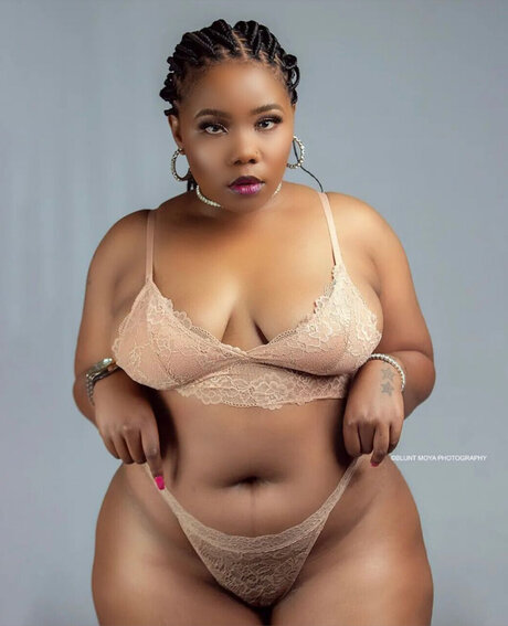 Sama Sensual_ haut modèle images