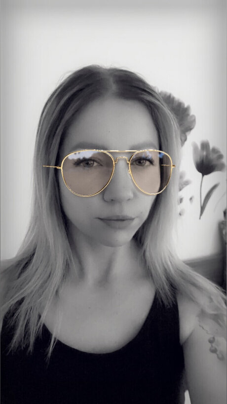 Latica blue eye_ modèle artistique archive