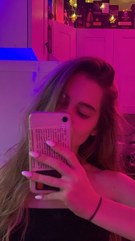 Ecsodia modèle magnifique archive