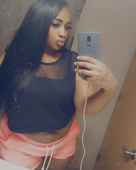 Ra Quel_ art de star du porno photo