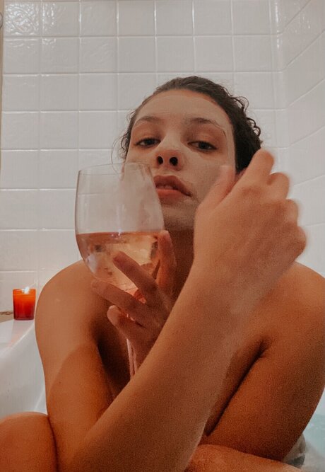 Jaeda Kiss modèle de sexe photo