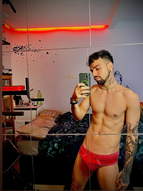 Sersensy actrice érotique images