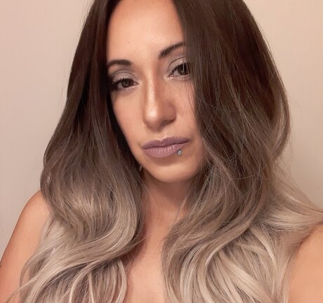 LalasFace star du porno gratuite images