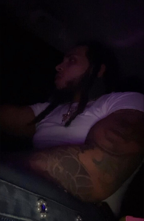 Mikey Mike étoile hd archive