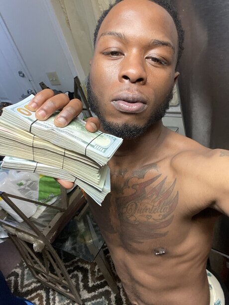 D e A n t h o n y J_ modèle hd des photos