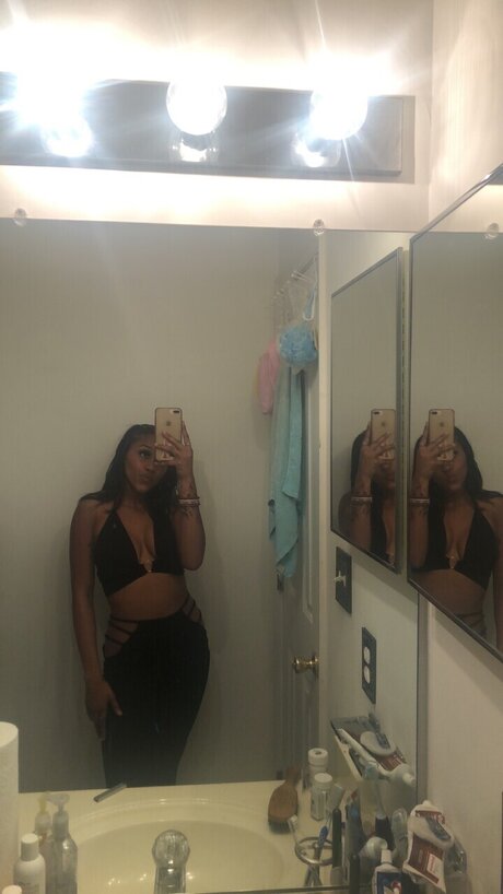 Jayla Hall_ modèle parfait galerie