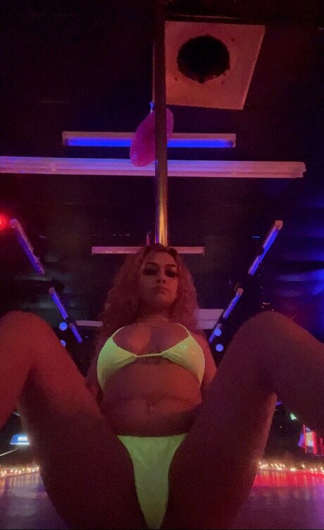 Lani_ nus de stars du porno des photos