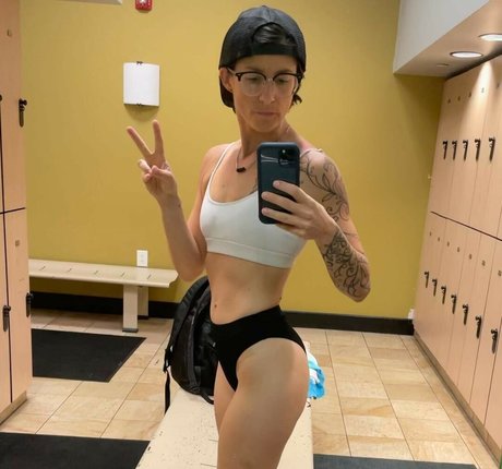 themrsnextdoor2 0 actrice xxx galeries