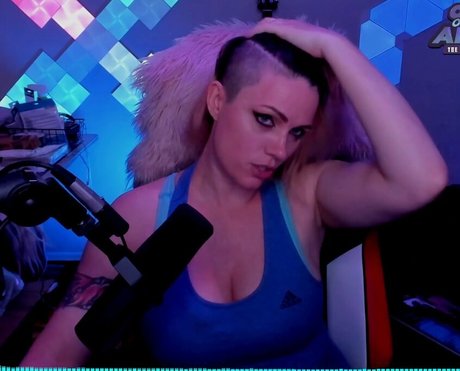 ébène courbée onlyfans pornographique photos