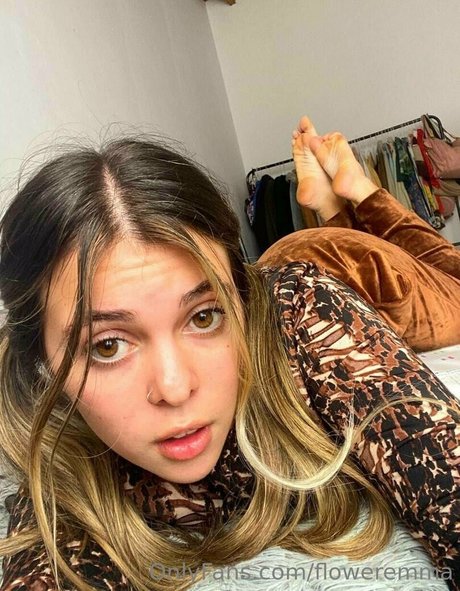 floweremma actrice libre collection