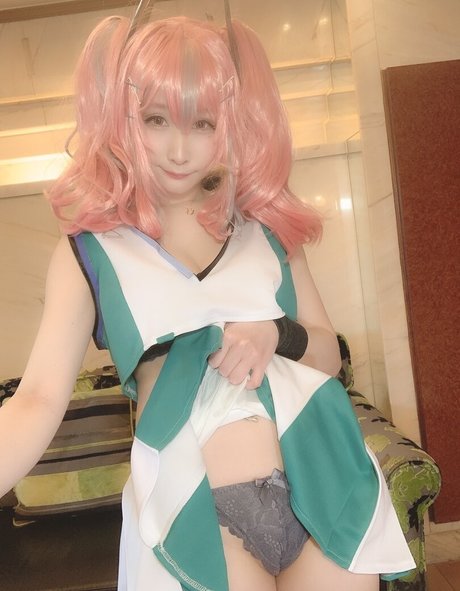 Atsuki star du porno sympa galerie