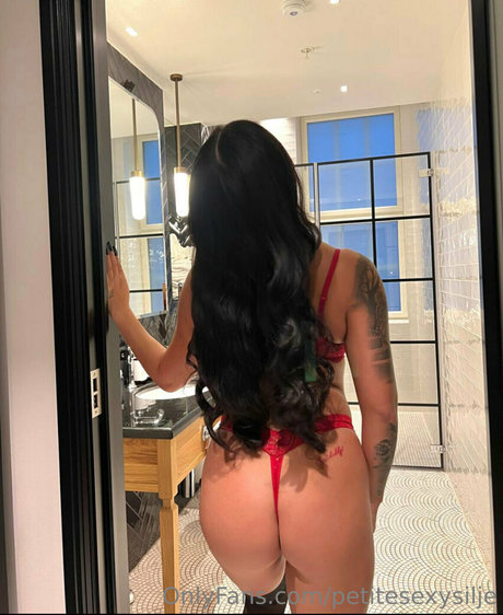 petitesexysilje star érotique collection