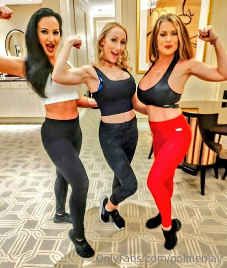 goldieblair modèle xxx photos