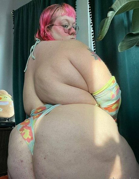 peachyneko modèle érotique image