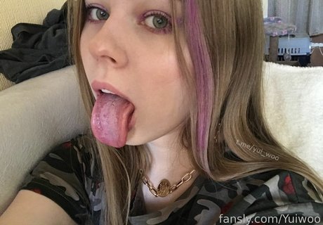 Yuiwoo star du porno sympa collection