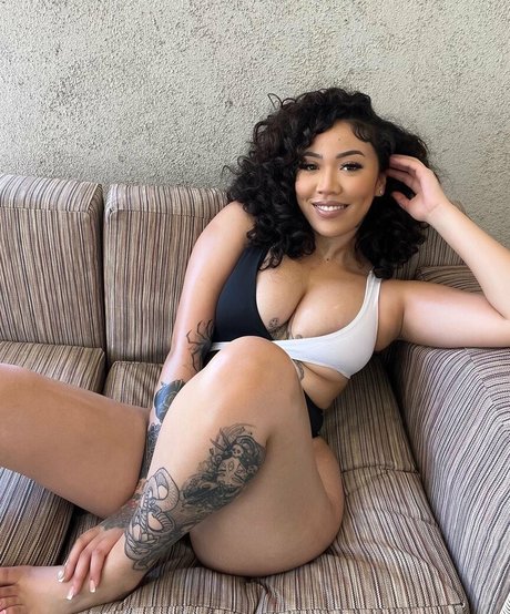 faiygo actrice nue galerie