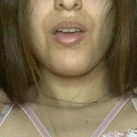 yourlatinasecret nus de stars du porno des photos