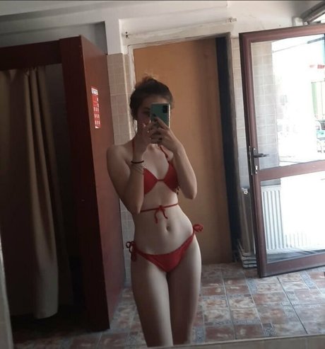 chaton courbé onlyfans xxx nu photos