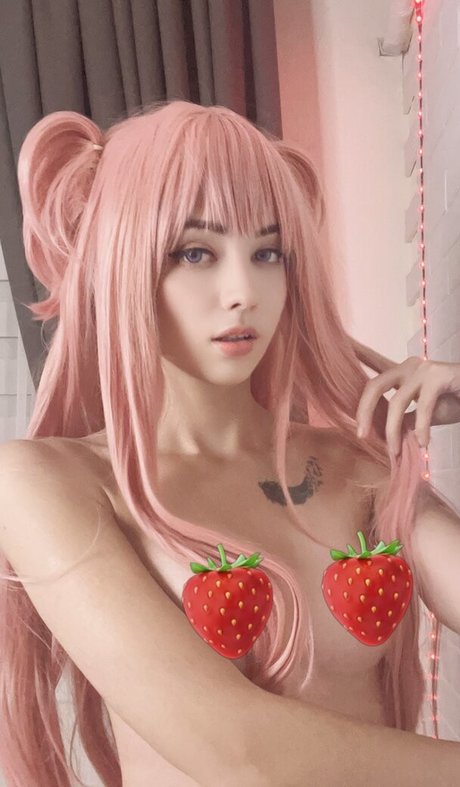 astella actrice sexy images