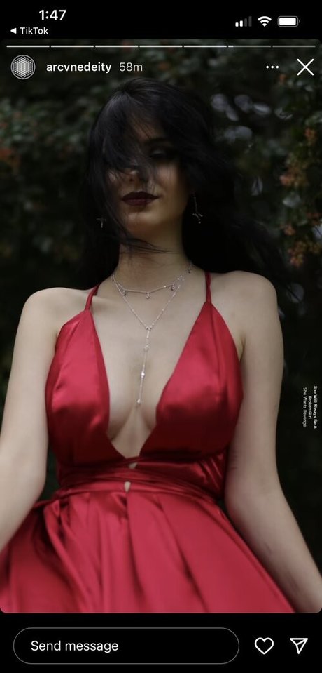 arcanedeity xxx étoile image