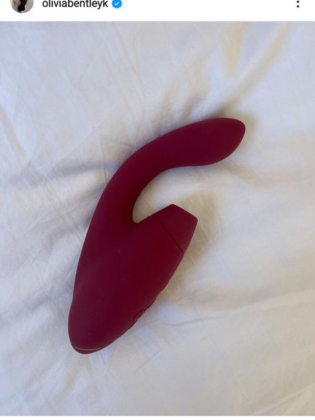 Olivia Bentley actrice de nus collection