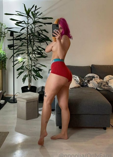 nooojia modèle artistique archive