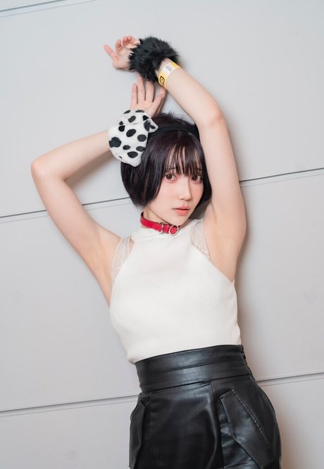 Amakawa Seika modèle porno photos