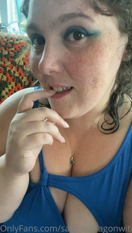 satanicdragonwitch étoile parfaite des photos