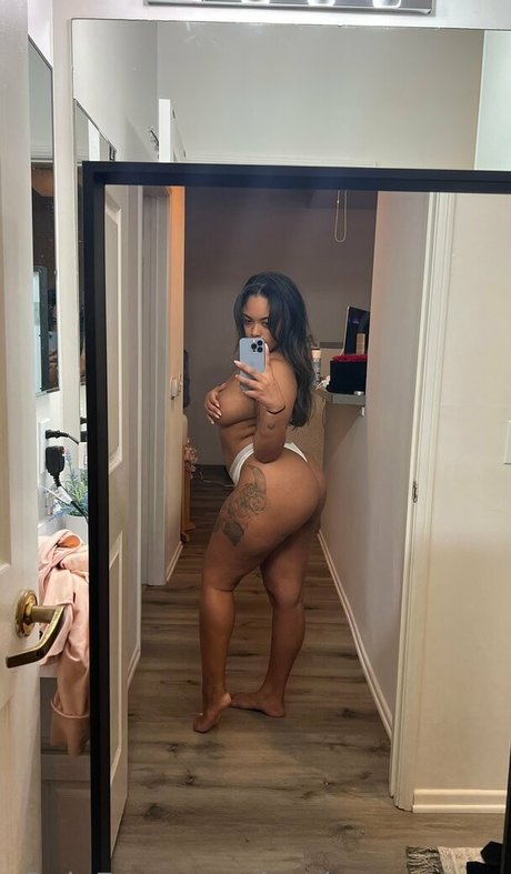 jessicaevedesu beau modèle des photos