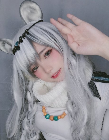 miu cosplayer actrice chaude image
