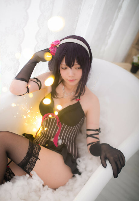 miu cosplayer actrice nue photo
