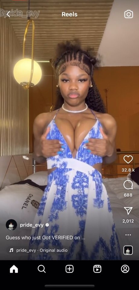 Pride evy sexe star galerie