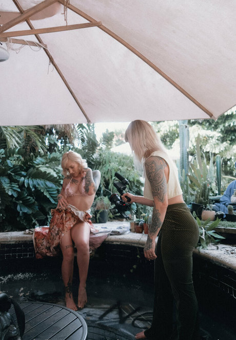 ohrangutangerotica actrice libre archive