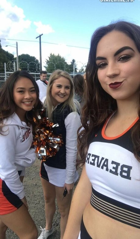 Taylor Johnson Cheer Fotoaufnahmen