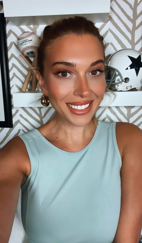 Taylor Mathis star du porno galerie